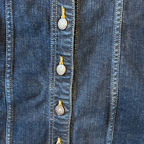 Banana Republic dark denim midi button down skirt. Sz 6/28. Like new condition - Picture 3 of 8